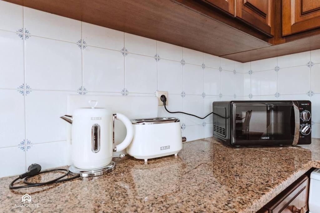 Casa Do Patio - 3 Bedrooms, Ponte Rol Torres Vedras Exterior photo