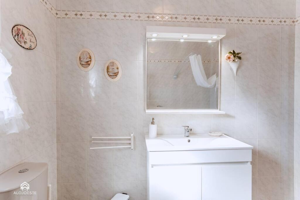 Casa Do Patio - 3 Bedrooms, Ponte Rol Torres Vedras Exterior photo